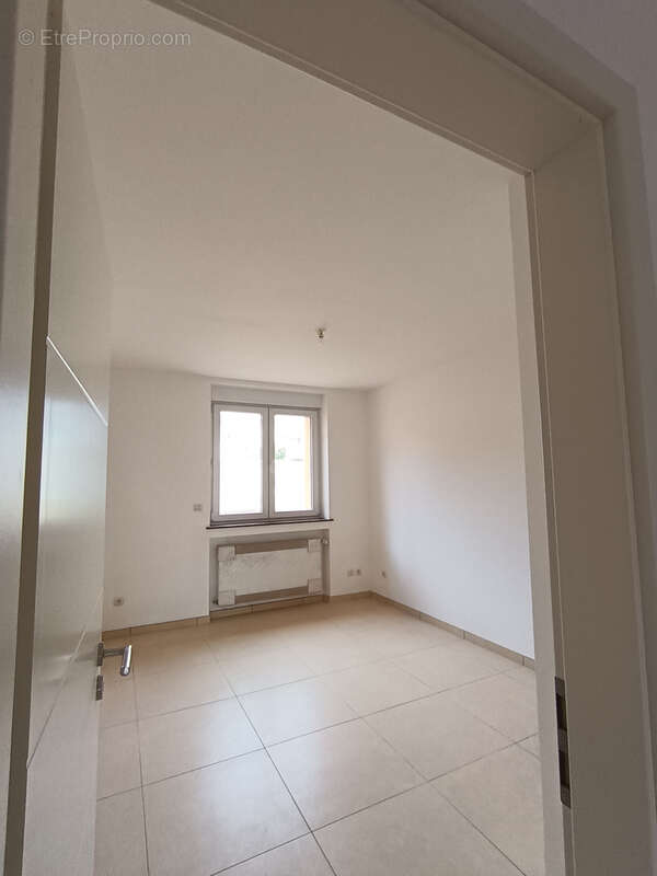 Appartement à COSNES-ET-ROMAIN