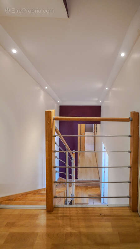 Appartement à LE CRES