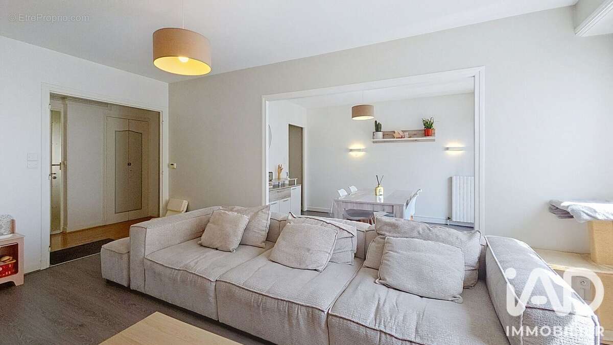 Appartement 92 m² à Lourdes  - photo 2