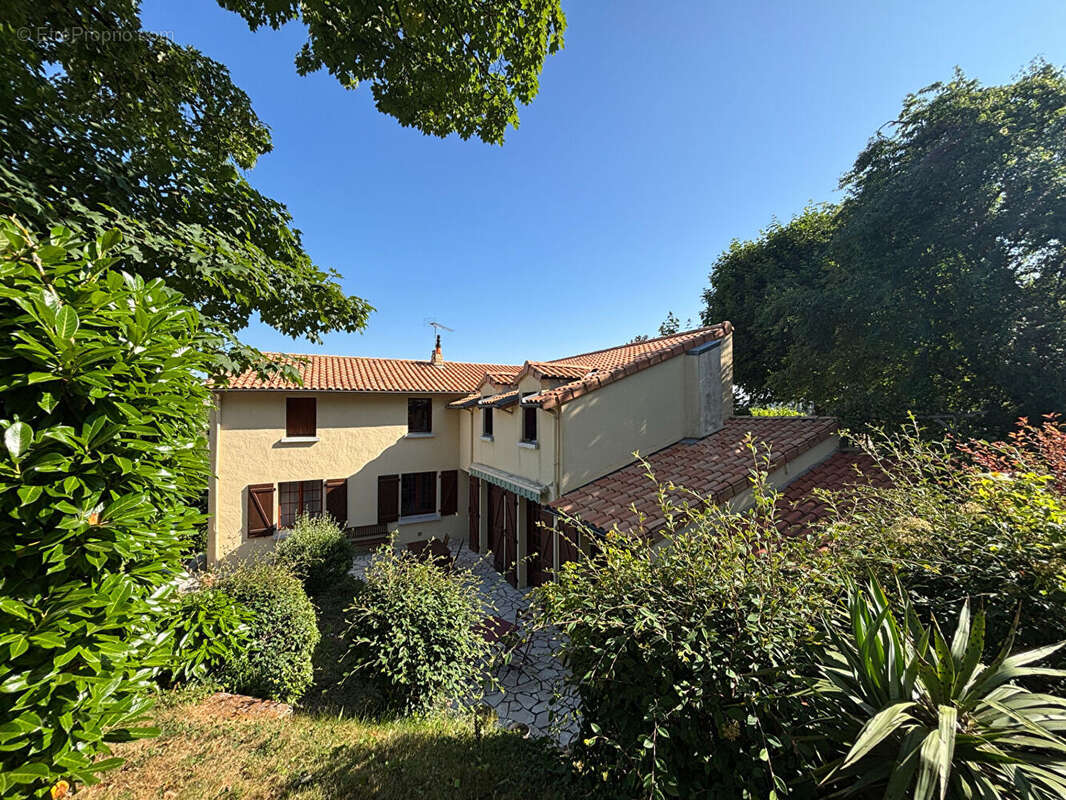 Maison à POITIERS
