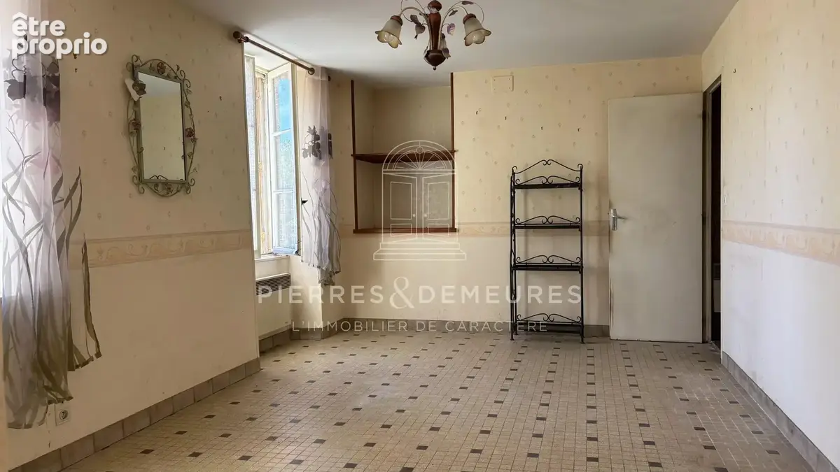 Fermette sur 1 hectare et plus possiblement - photo 6