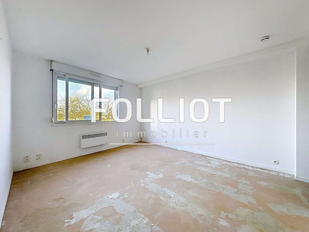 Appartement à DONVILLE-LES-BAINS