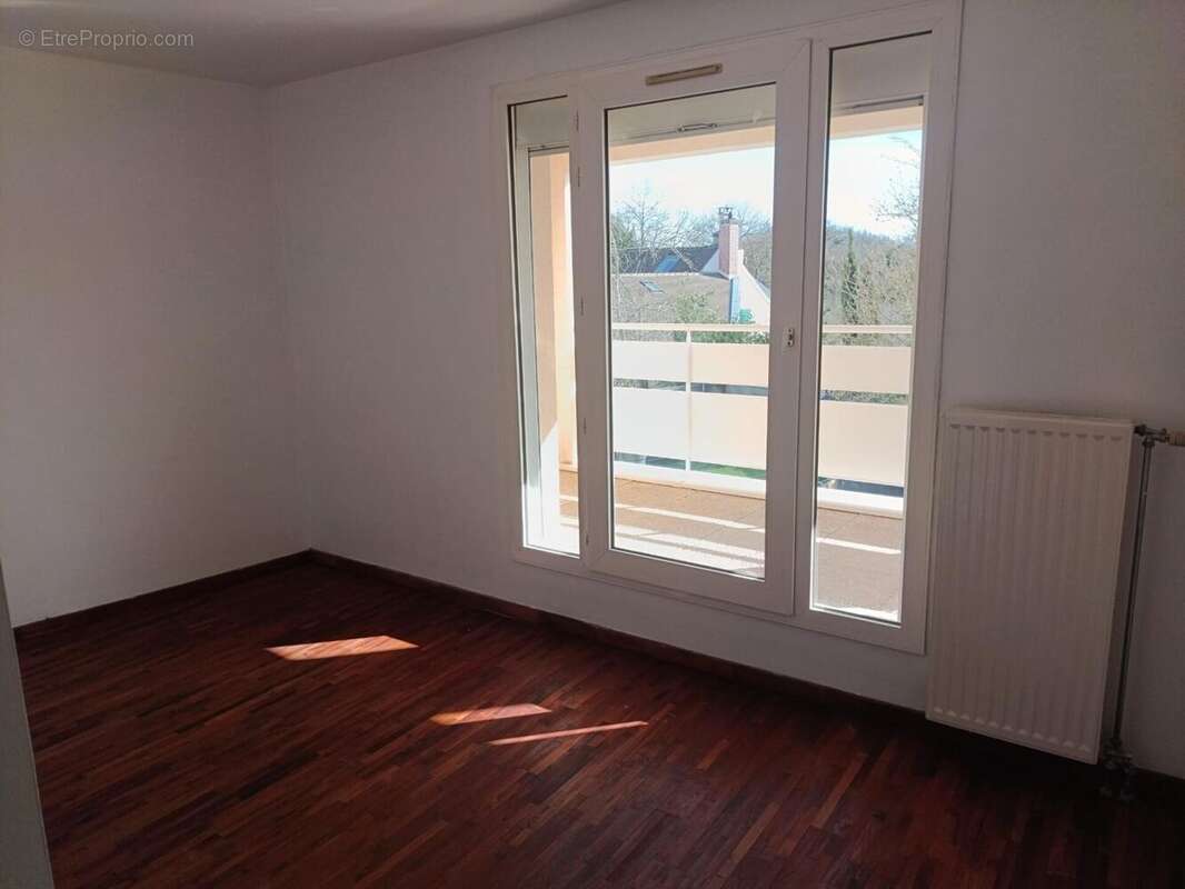 Photo 7 - Appartement à VILLIERS-LE-BACLE