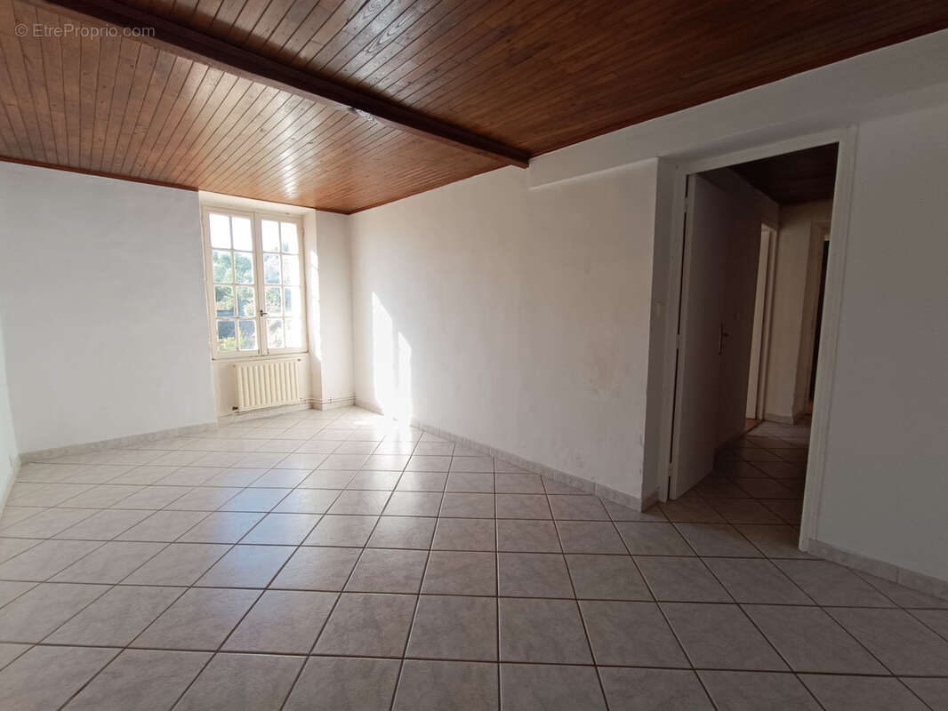 Maison à CAUNES-MINERVOIS