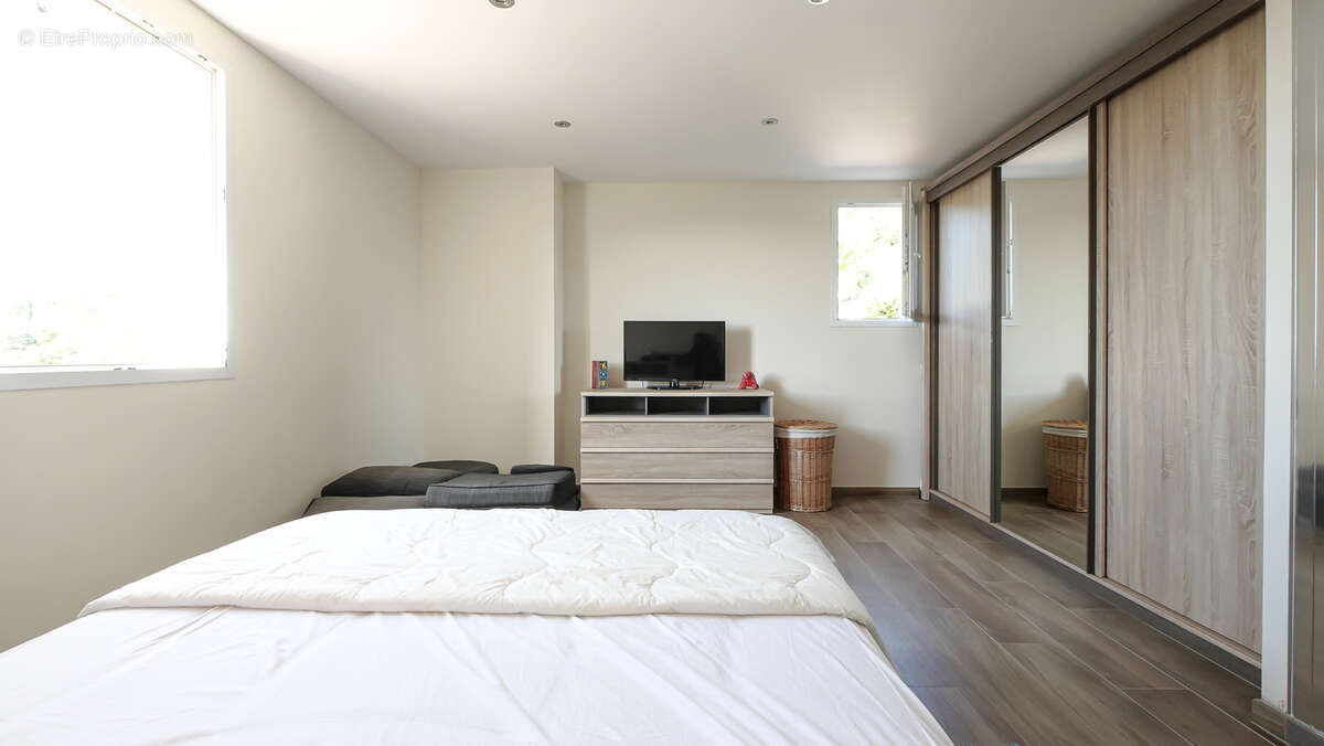 Maison à LA LONDE-LES-MAURES