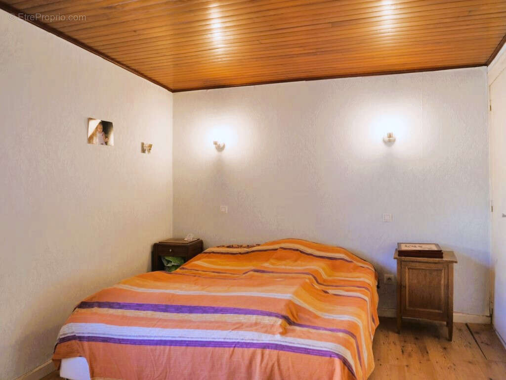 01450 CERDON : Maison de village 2 chambres - photo 6