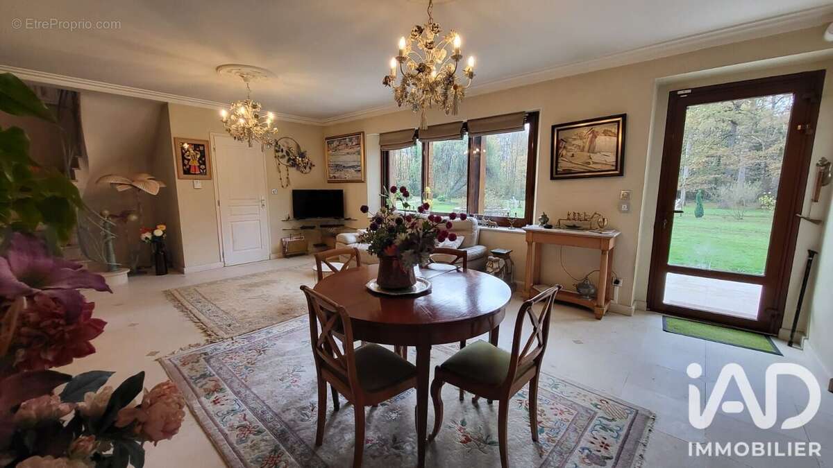 Maison 235 m² à Pruniers-En-Sologne  - photo 3