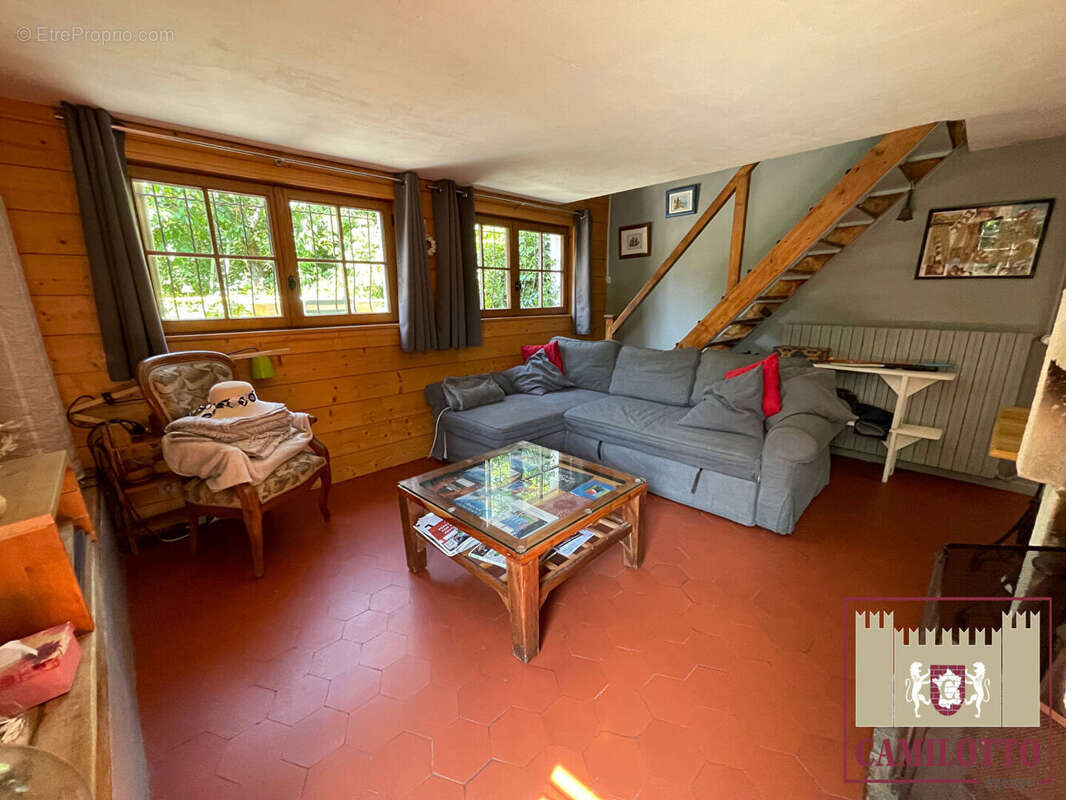 Maison à EPERNON