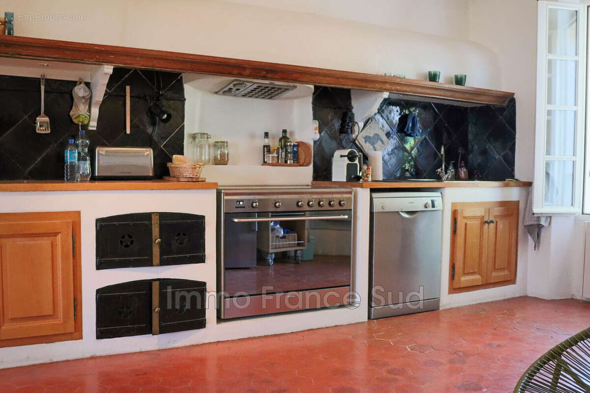 Maison à LA GARDE-FREINET