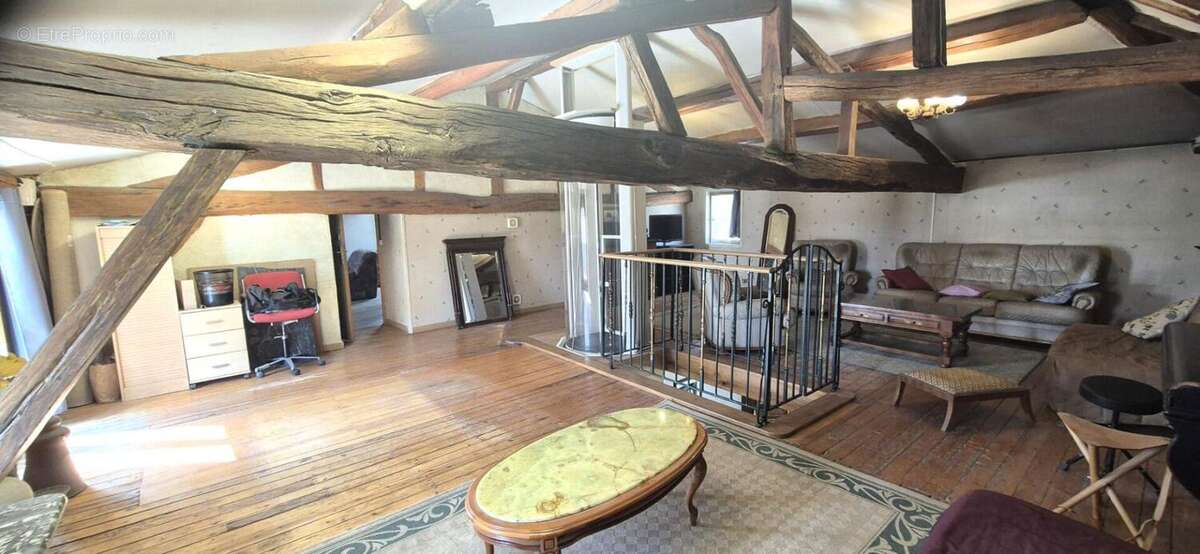 Belle Maison de Village en Brique de 1848 de 165 m² Rénover et Entretenue avec son Ascenseur Ergonomique, sa Cour avant de 180 m - photo 15