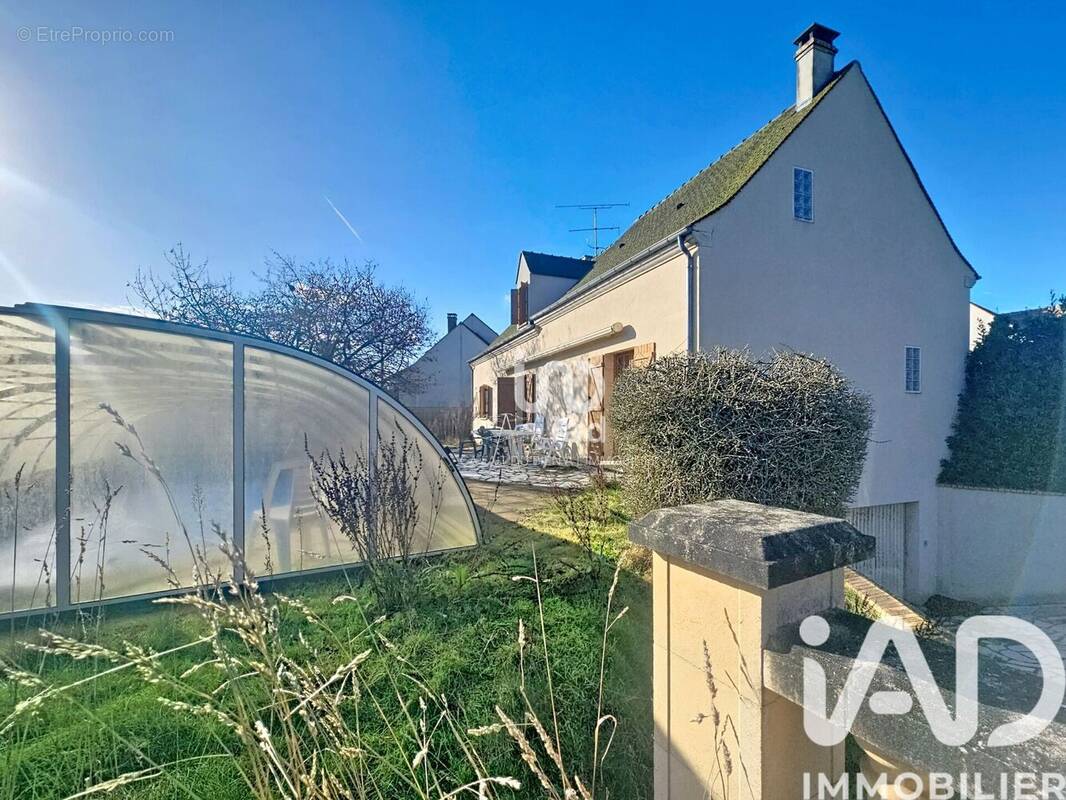 Photo 1 - Maison à LES MUREAUX