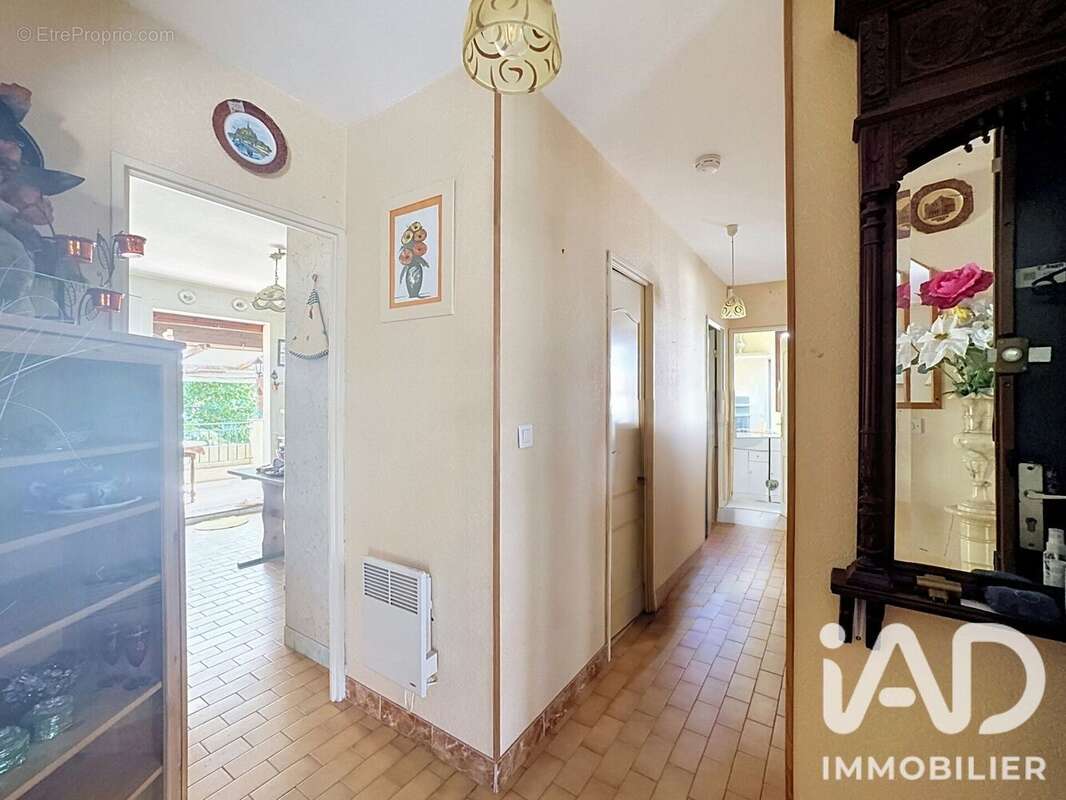 Maison 88 m² à Le Muy  - photo 9