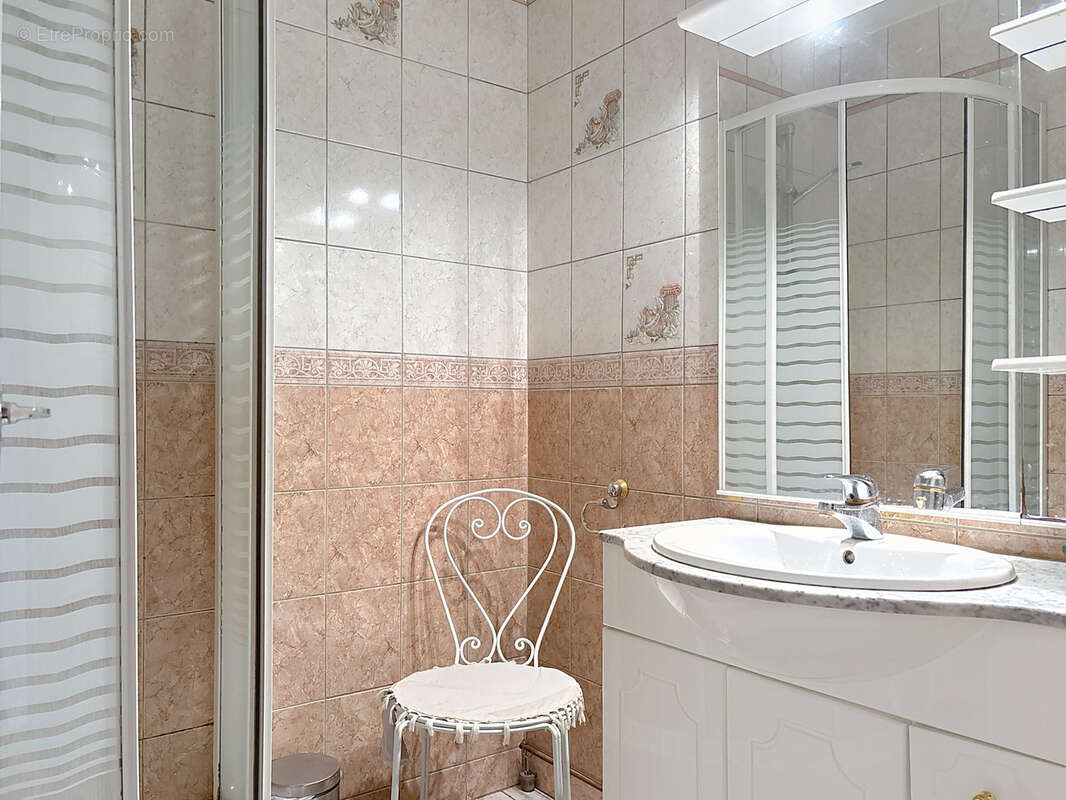 Maison à FRANQUEVILLE-SAINT-PIERRE