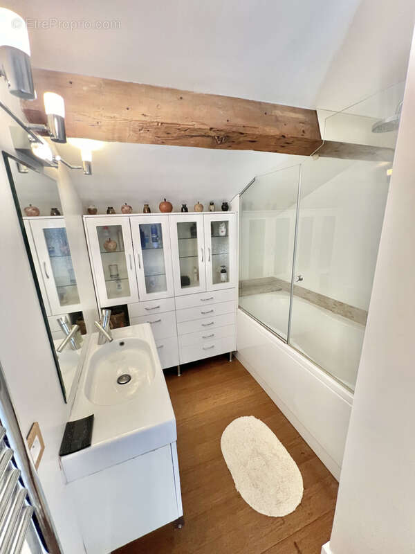Cannes centre bas petit juas jolie t3 dernière étage 91m2 sud vue mer - photo 10