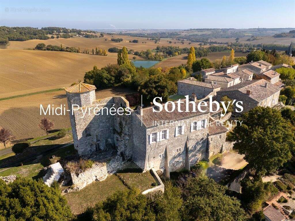 Maison à LARROQUE-ENGALIN