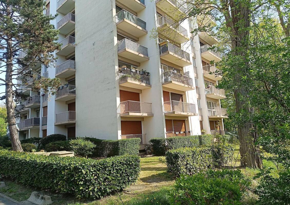 Appartement à SAINT-MICHEL-SUR-ORGE