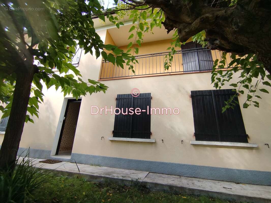 Maison à LES ISSARDS