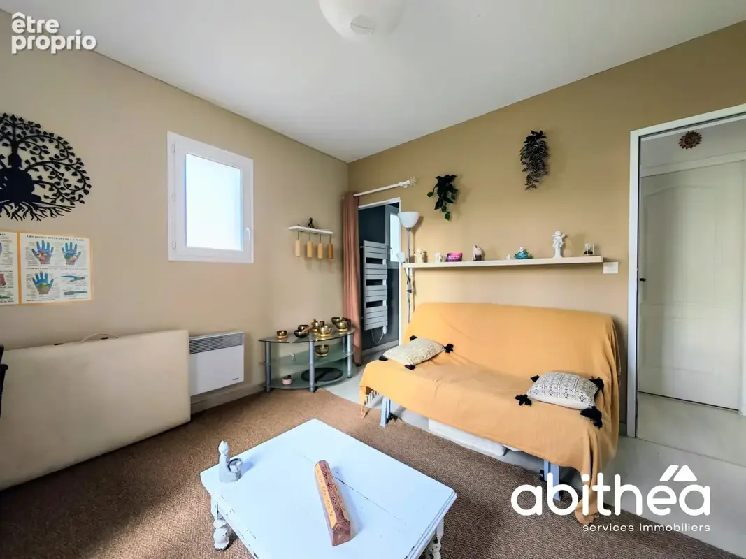 L'agence ABITHEA Libourne vous ouvre les portes d’un véritable cocon familial à Galgon… - photo 9