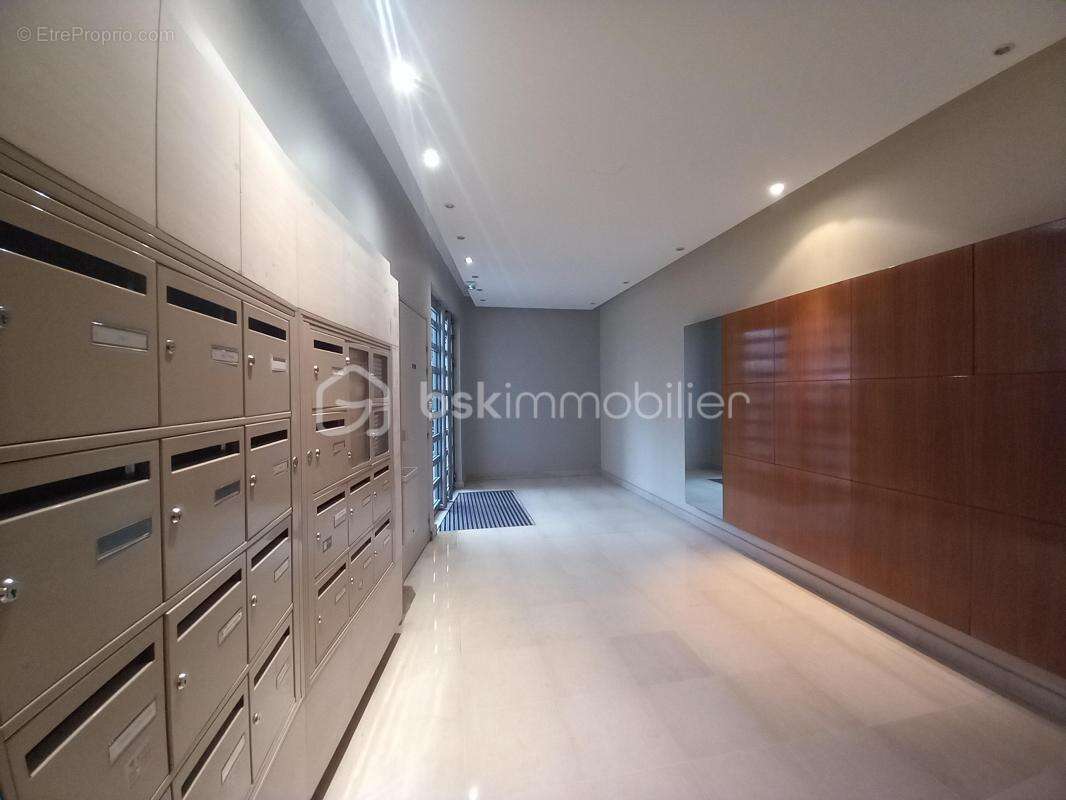 Appartement à ISSY-LES-MOULINEAUX