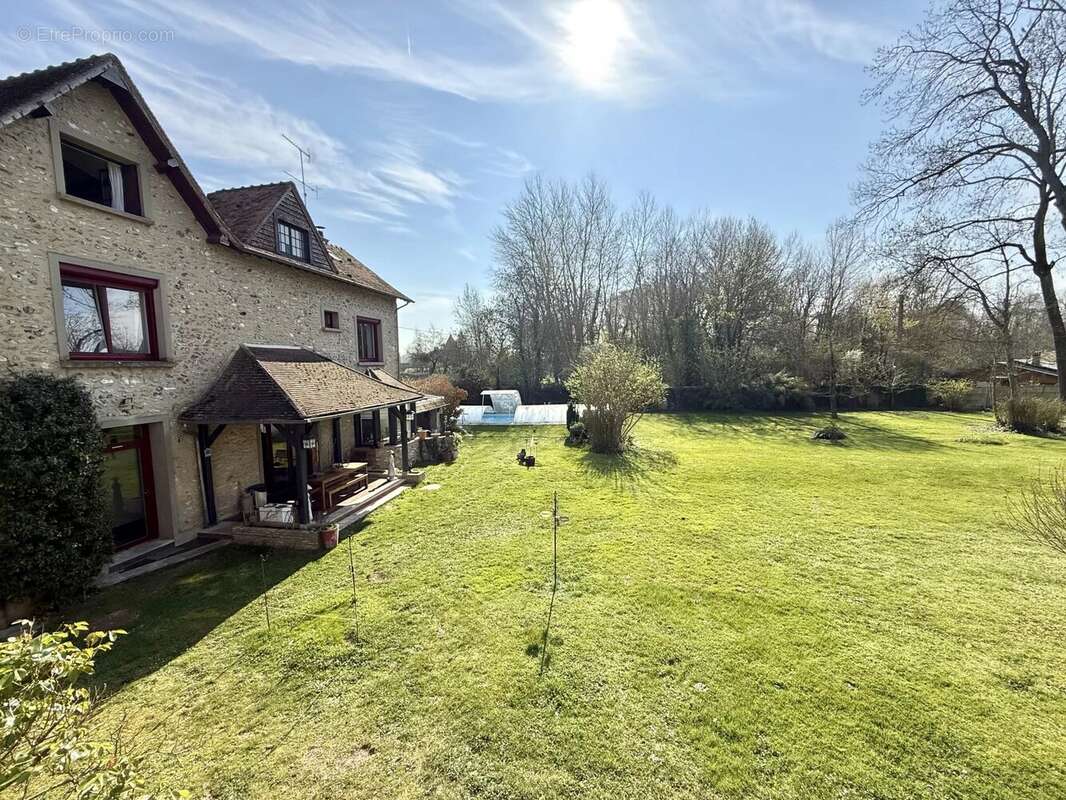 Maison à PACY-SUR-EURE