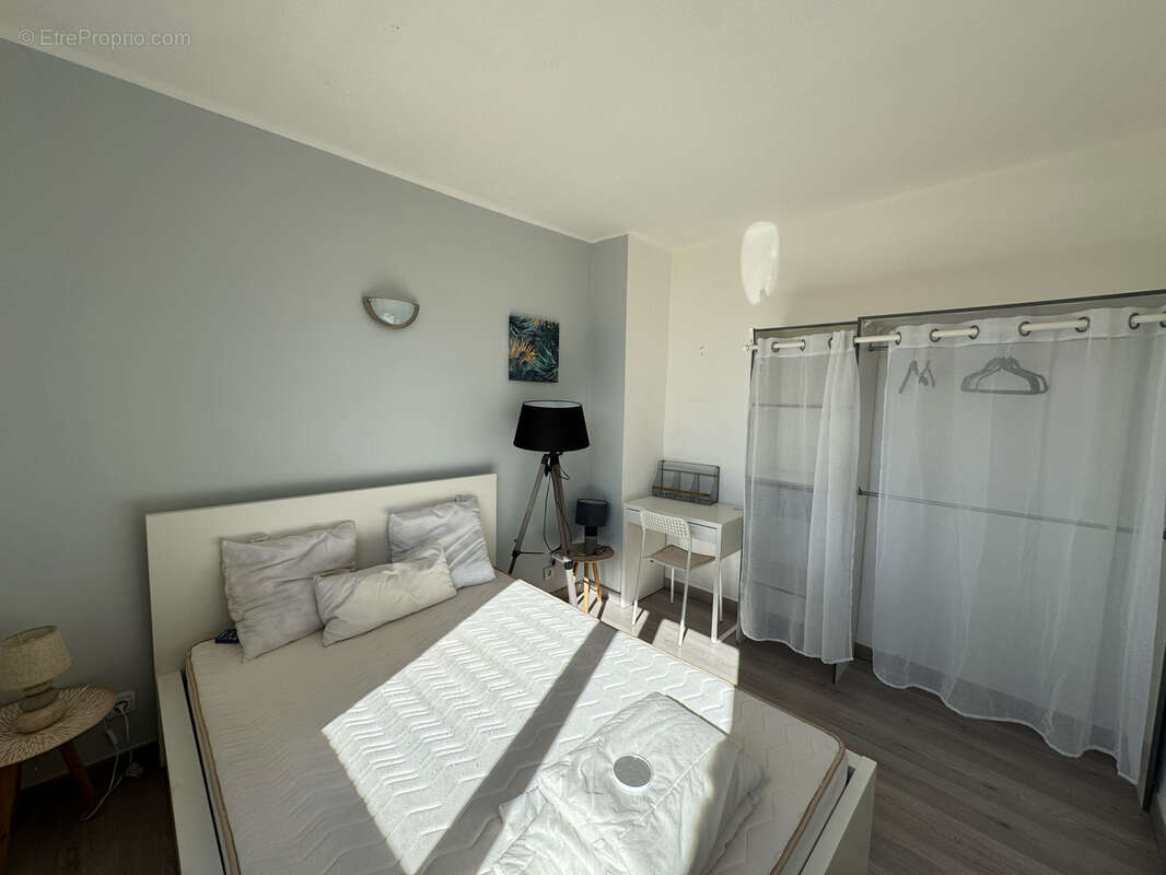 Toulon - Castigneau - Appartement de type 4 en parfait état - photo 12