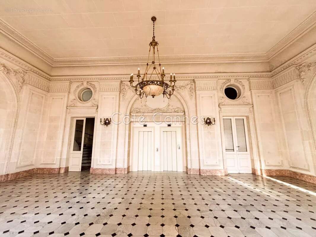 Appartement à CANNES