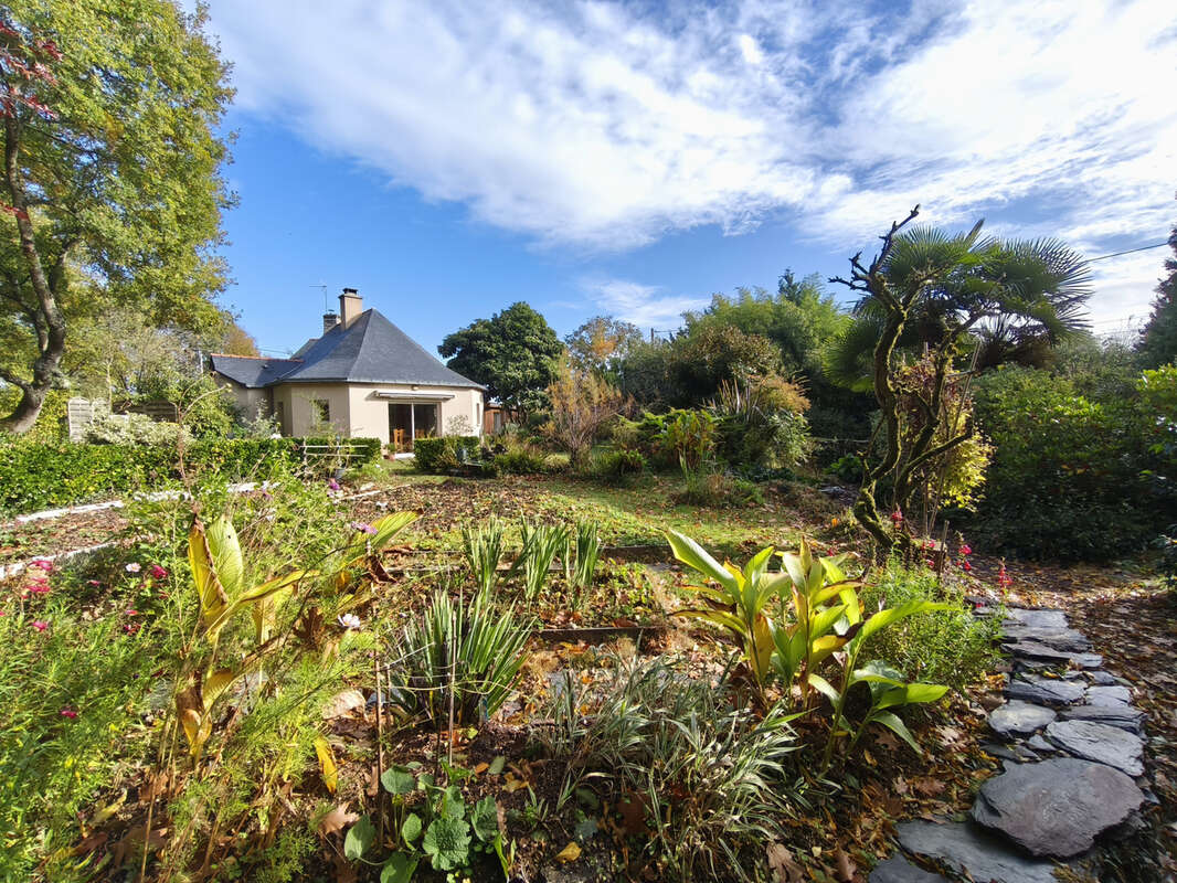 Maison à GUEMENE-PENFAO