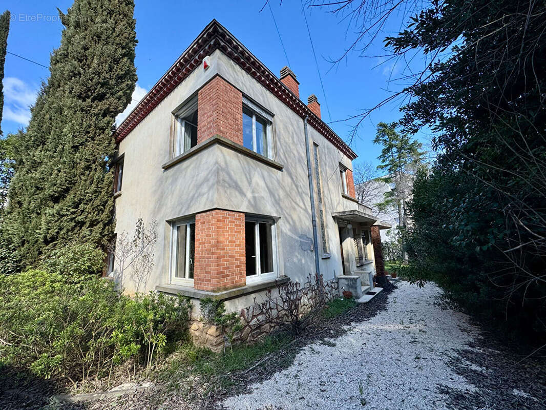 Maison à NIMES