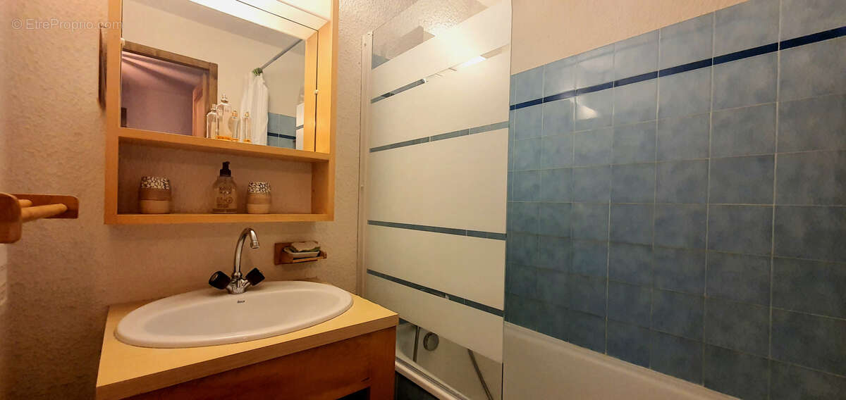 Appartement à MORILLON