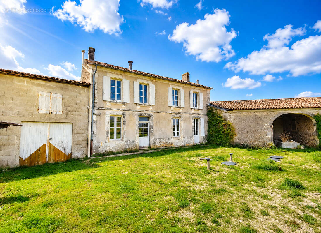 Maison à VERRIERES