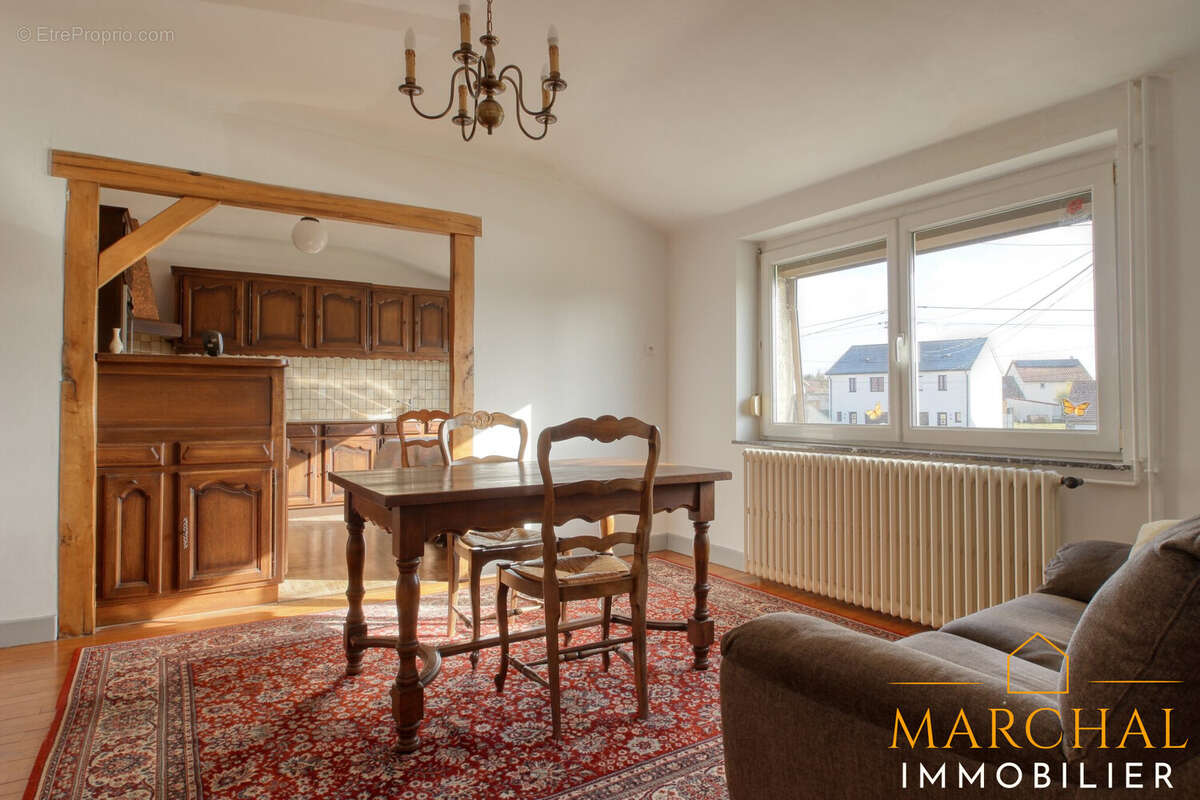 Appartement à REMILLY