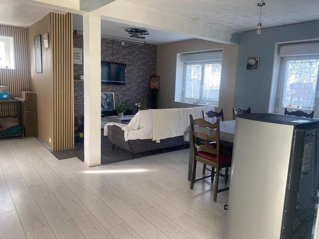 Photo 2 - Maison à RIOM-ES-MONTAGNES
