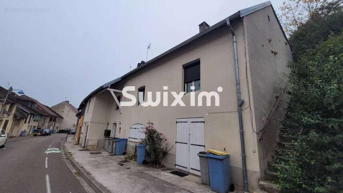 Appartement 178 m² à Lons-Le-Saunier  - photo 10