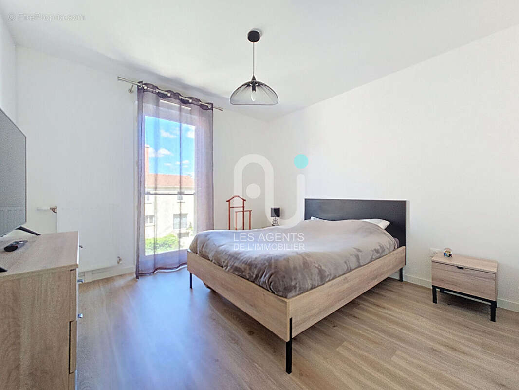 Appartement à BOIS-COLOMBES