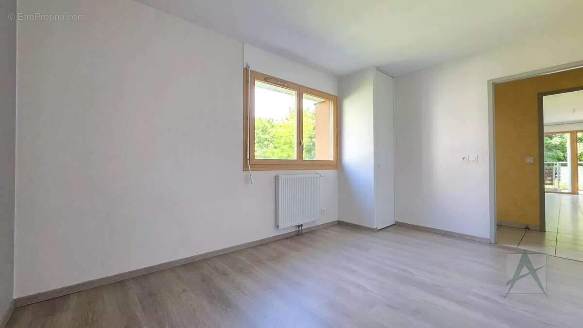 Appartement à COGNIN