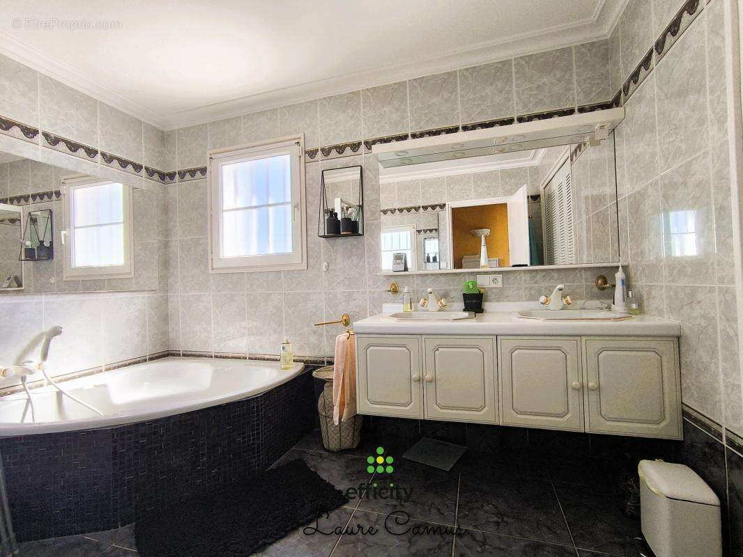 Maison 139 m² à Jard-Sur-Mer  - photo 11