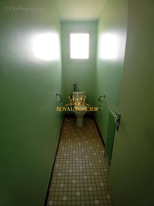 WC