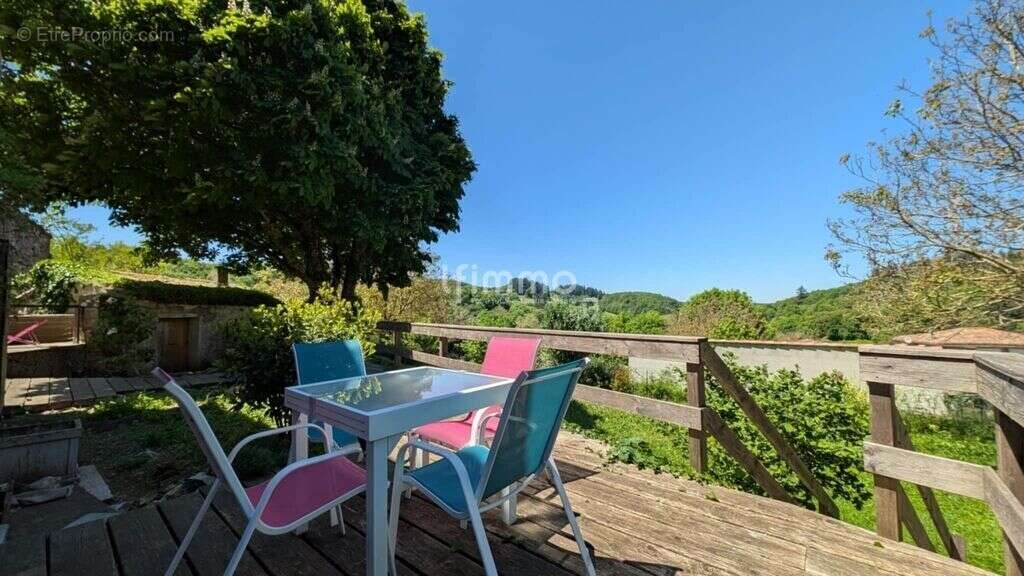 Maison à VILLARDEBELLE