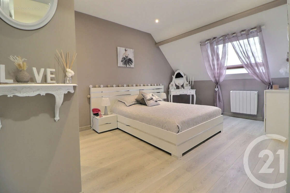 Maison à AULNAY-SOUS-BOIS