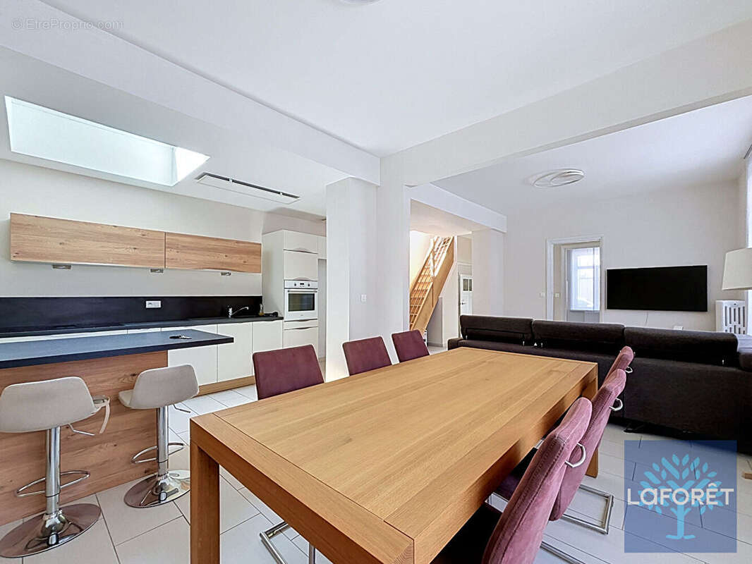 Maison 105 m2 3 chs et terrasse sud. - photo 3