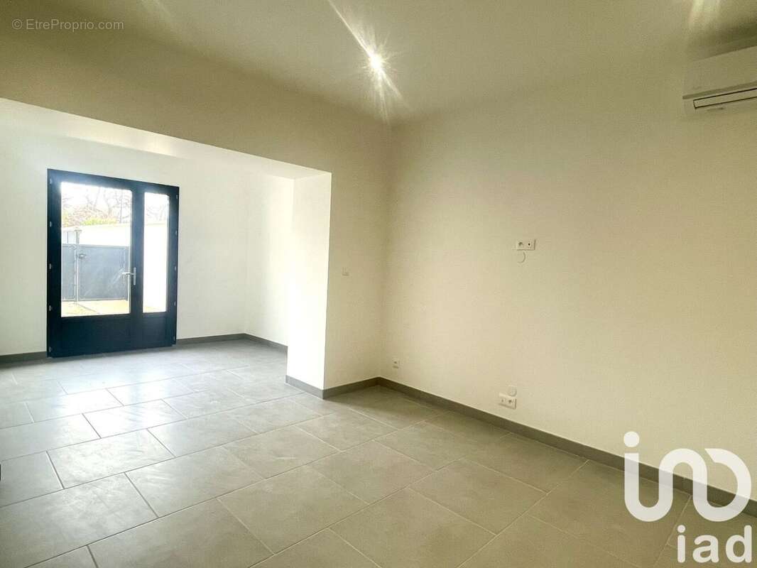 Photo 6 - Appartement à SAINTE-CECILE-LES-VIGNES