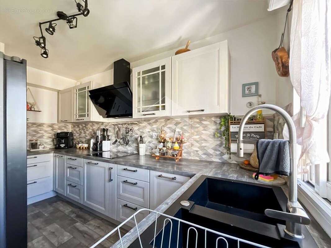 Appartement à MARSEILLE-12E