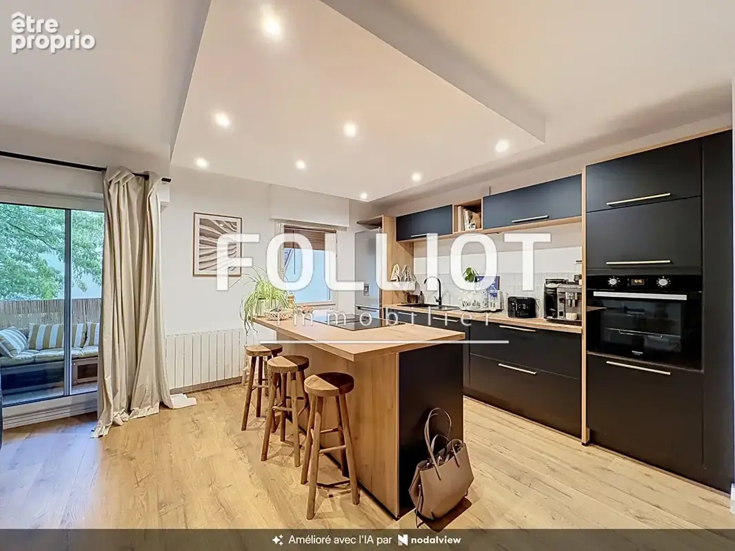 Appartement 5 pièces à vendre à Rennes Ascenseur garage- Quartier Les Gayeulles - photo 3
