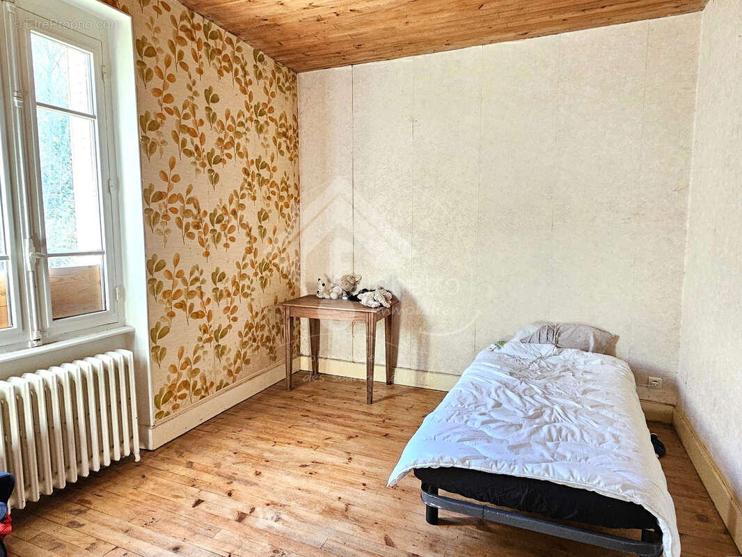 Maison à CHAVROCHES