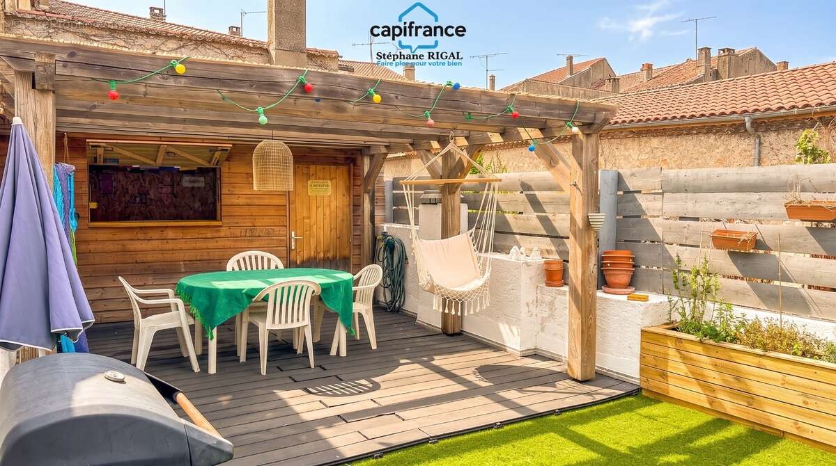 Dpt Lot et Garonne (47), à vendre FUMEL maison de ville P6 de 130 m² - Parcelle de 135m² - photo 3