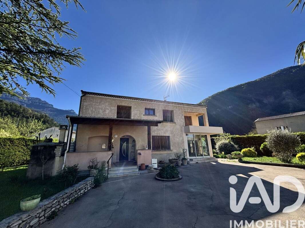 Maison 190 m² à Chatillon-En-Diois  - photo 2