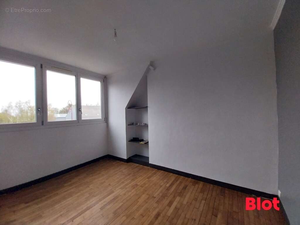 Maison à CHATEAUNEUF-D'ILLE-ET-VILAINE