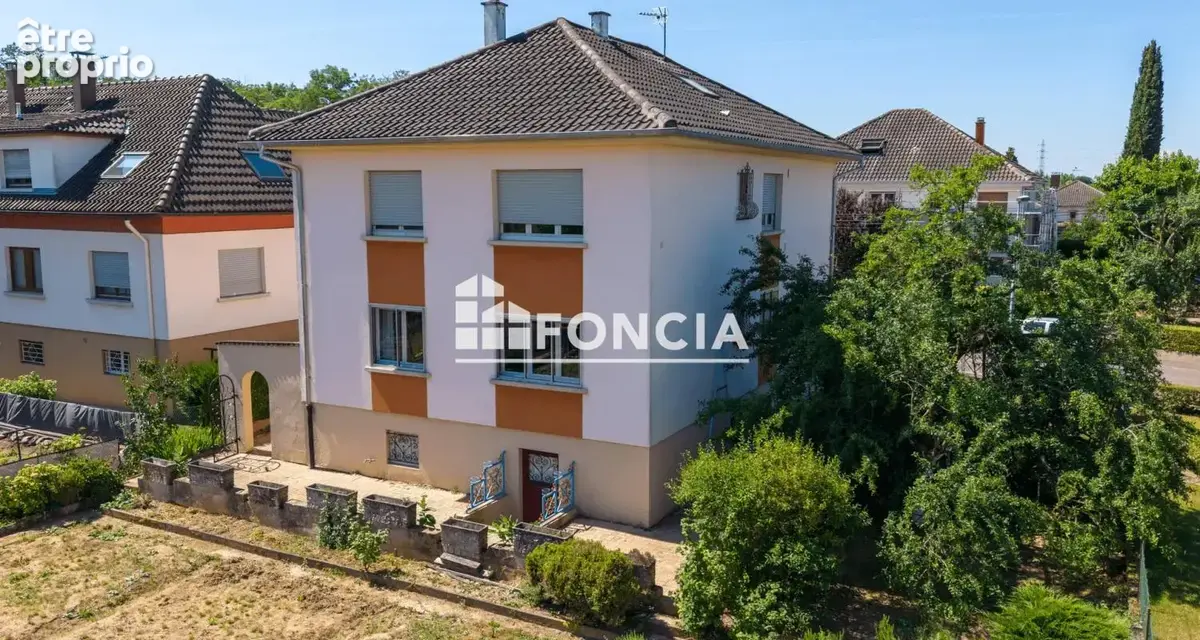 LINGOLSHEIM - Maison familiale avec fort potentiel – 195 m², deux logements indépendants et terrain constructible de 300 m² - photo 2