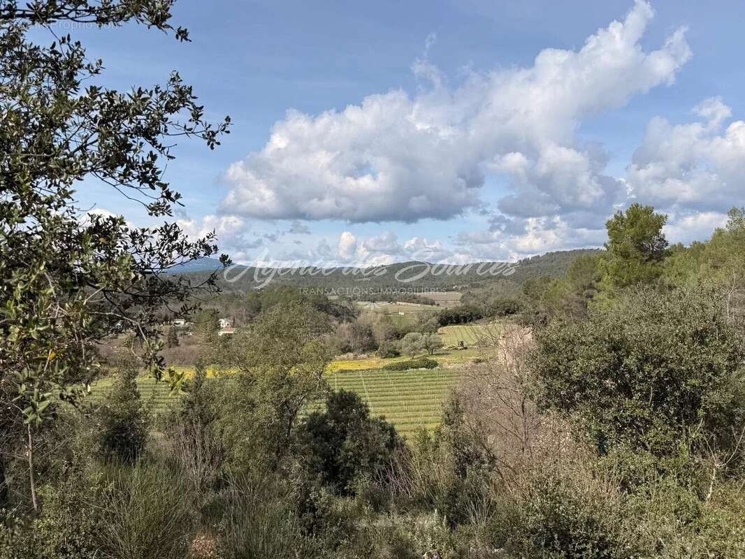 Maison à ENTRECASTEAUX