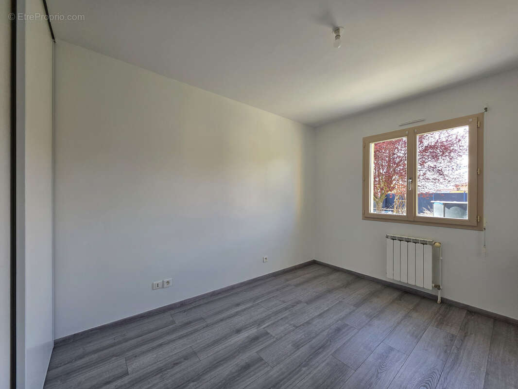 Maison à PUY-GUILLAUME